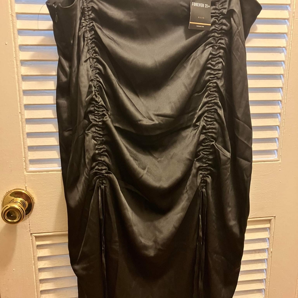 Black skirt